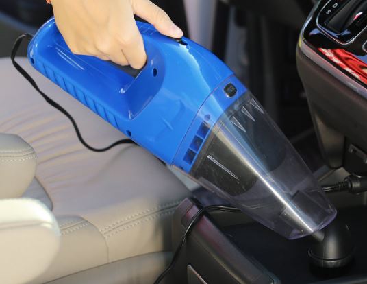 车载式吸尘器如何使用 车载式吸尘器使用注意事项